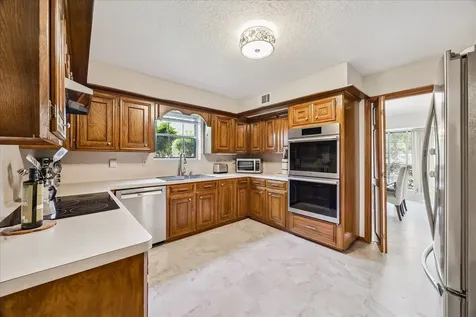 1702 Beech Bend Drive Houston TX 77077