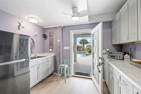 208 Coconut Street Tiki Island TX 77554