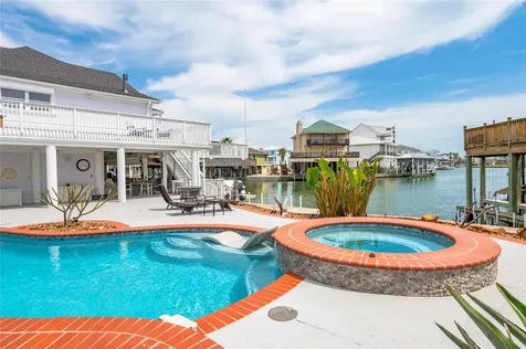 208 Coconut Street Tiki Island TX 77554