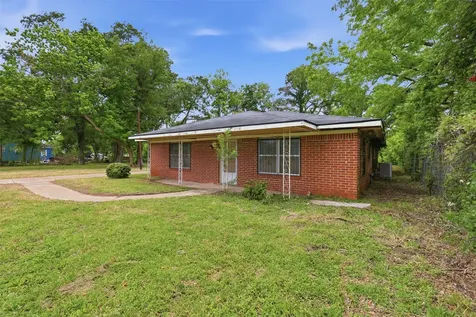 2732 De Soto Street Houston TX 77091
