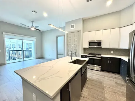 401 W 25th Street 2125 Houston TX 77008