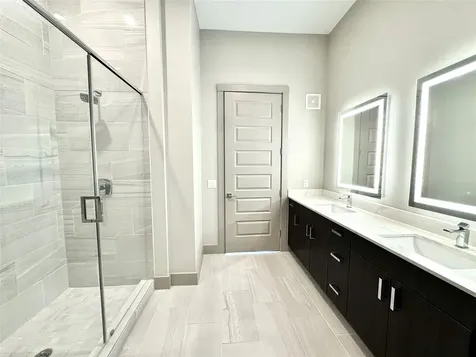 401 W 25th Street 2125 Houston TX 77008
