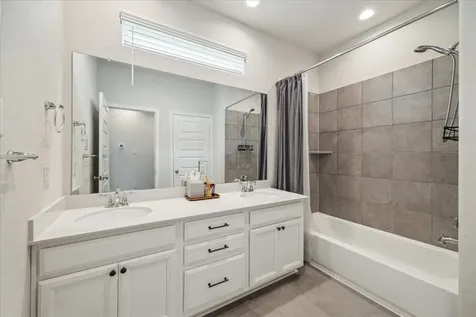 9820 Rugged Oaks Drive Houston TX 77080