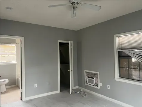 139 Van Molan Street B Houston TX 77022