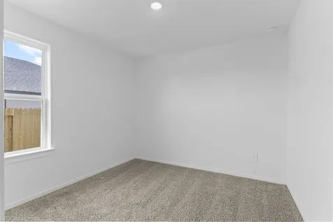 1607 Knox Hill Path Iowa Colony TX 77583