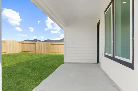 1607 Knox Hill Path Iowa Colony TX 77583