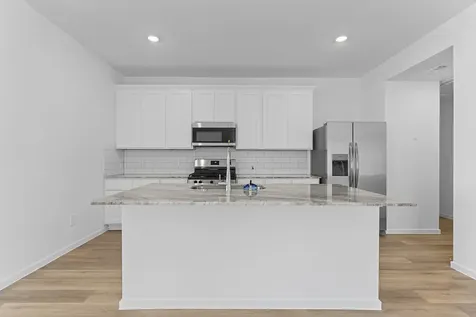 1607 Knox Hill Path Iowa Colony TX 77583