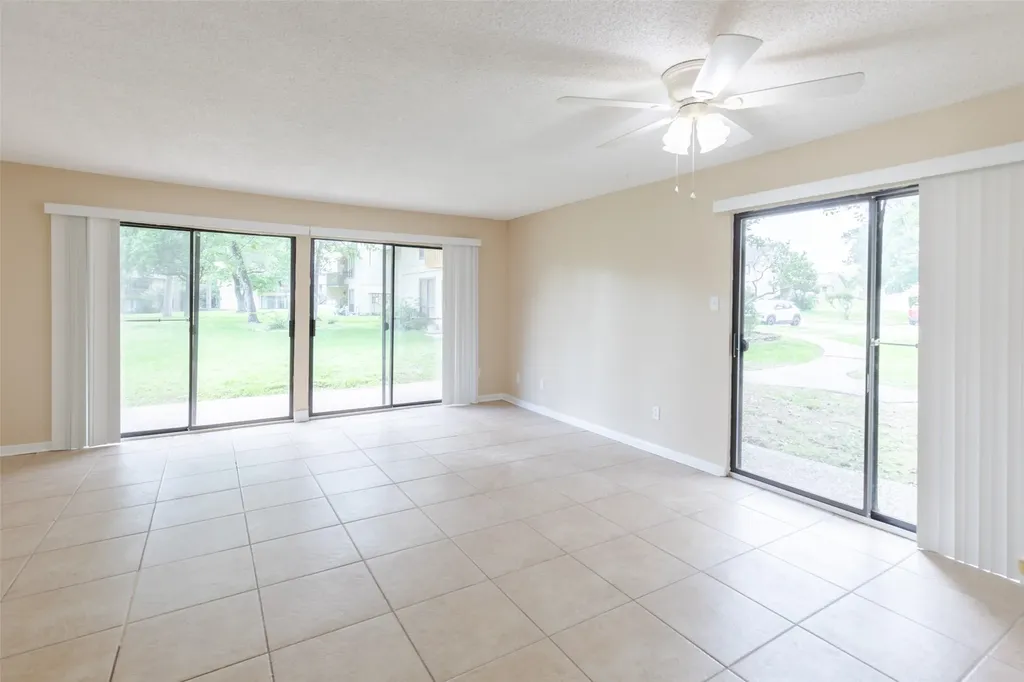 15919 Golf Club Drive 111 Crosby TX 77532