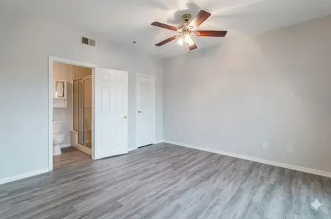 793 Davis Road 215 League City TX 77573
