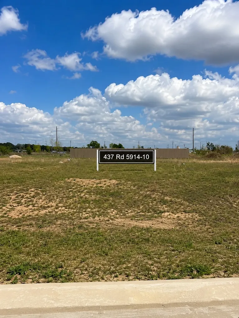437 Road 5914-10 Cleveland TX 77327