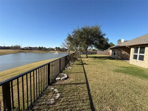 2714 White Falls Drive Pearland TX 77584