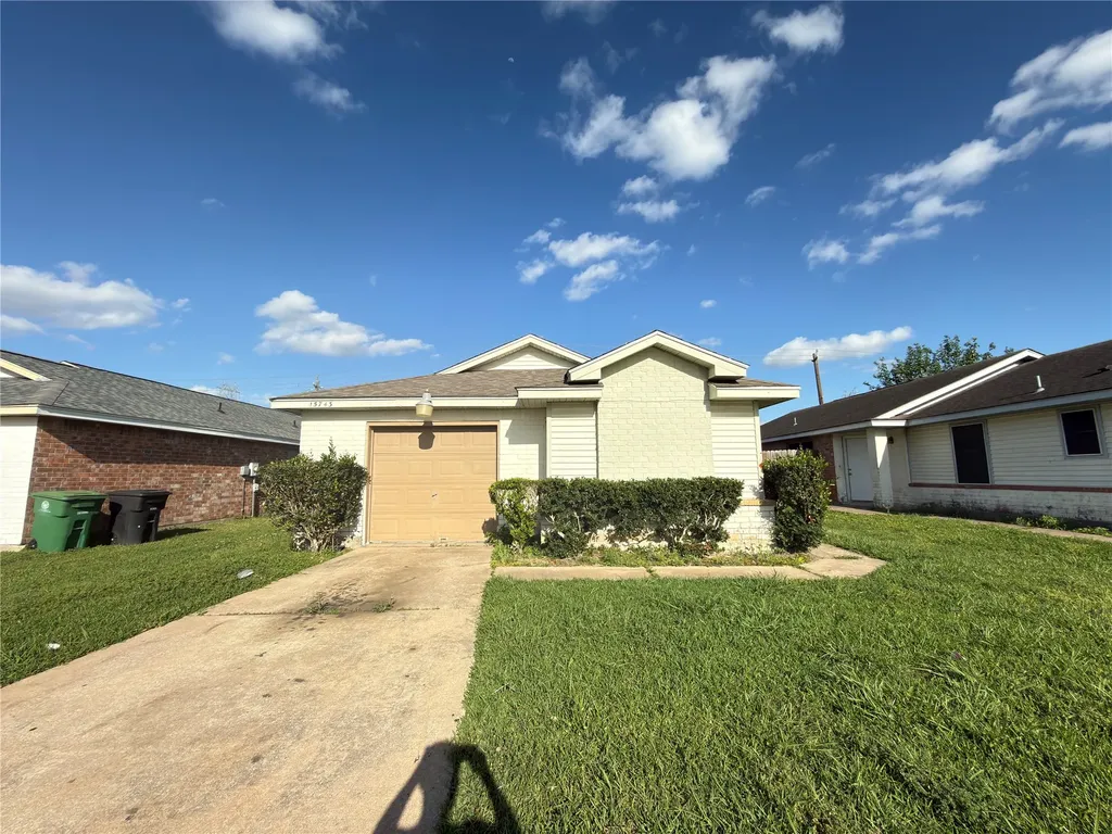 15743 Ridgegate Road Houston TX 77053