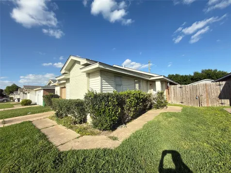 15743 Ridgegate Road Houston TX 77053