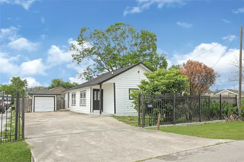 8005 Wiggins Street Houston TX 77029