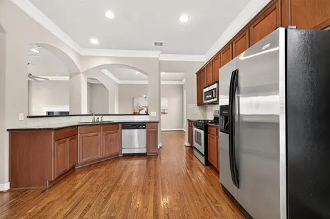 8810 Lakeshore Bend Drive Houston TX 77080