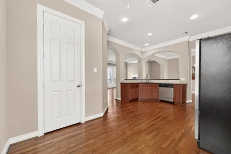 8810 Lakeshore Bend Drive Houston TX 77080