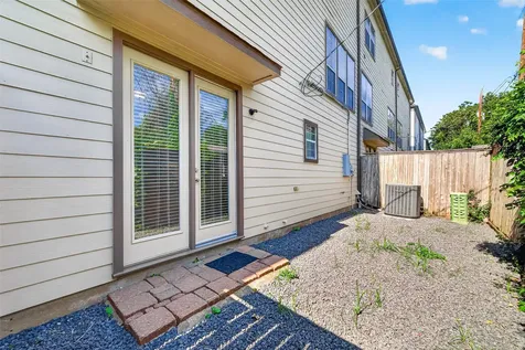 8810 Lakeshore Bend Drive Houston TX 77080
