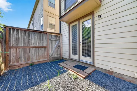 8810 Lakeshore Bend Drive Houston TX 77080