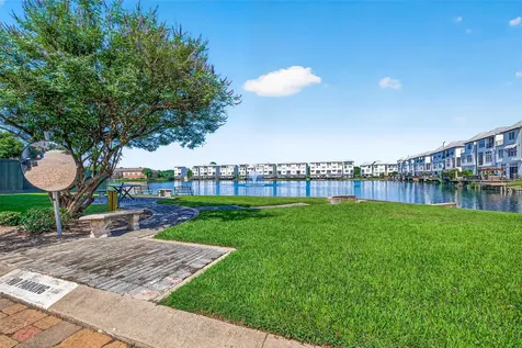 8810 Lakeshore Bend Drive Houston TX 77080