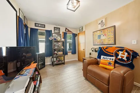 2501 Marguerite Street Bay City TX 77414
