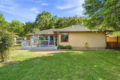2501 Marguerite Street Bay City TX 77414