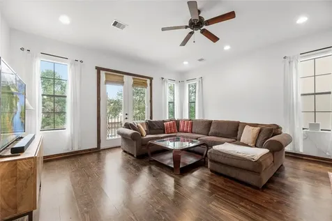 5733 Kiam Street Houston TX 77007