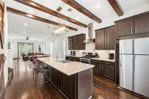 5733 Kiam Street Houston TX 77007