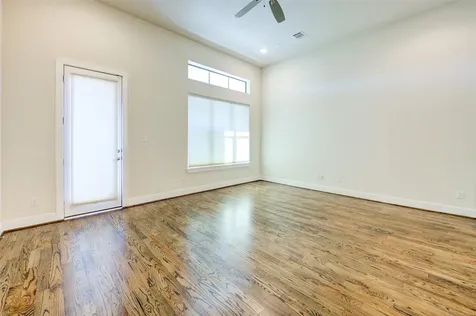 1222 W Dallas Street Houston TX 77019