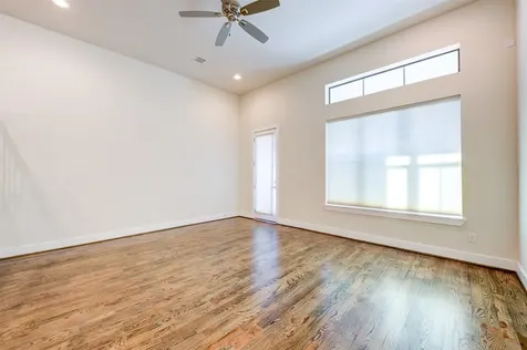 1222 W Dallas Street Houston TX 77019