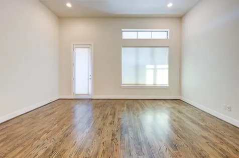 1222 W Dallas Street Houston TX 77019