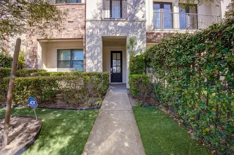 1222 W Dallas Street Houston TX 77019