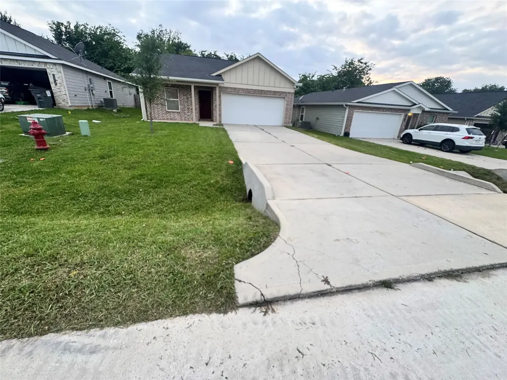 14214 Green Wing Circle Willis TX 77318