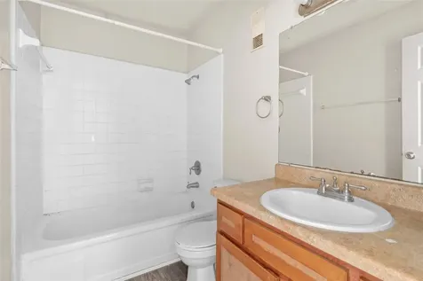 8100 Creekbend Drive 131 Houston TX 77071