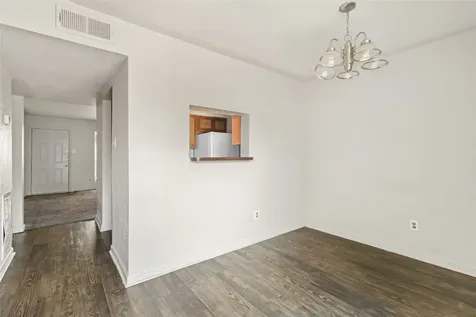 8100 Creekbend Drive 131 Houston TX 77071