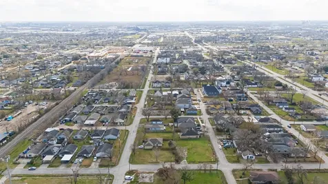 2209 Sakowitz Street Houston TX 77020