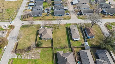 2209 Sakowitz Street Houston TX 77020