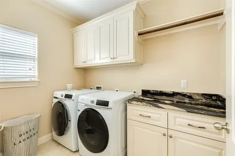 1418 Avenue M 1/2 Galveston TX 77550