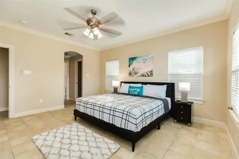 1418 Avenue M 1/2 Galveston TX 77550