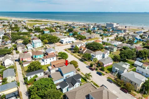1418 Avenue M 1/2 Galveston TX 77550