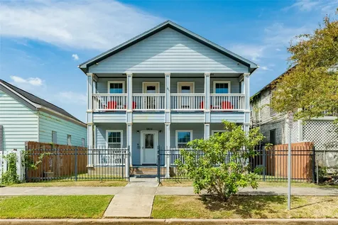 1418 Avenue M 1/2 Galveston TX 77550