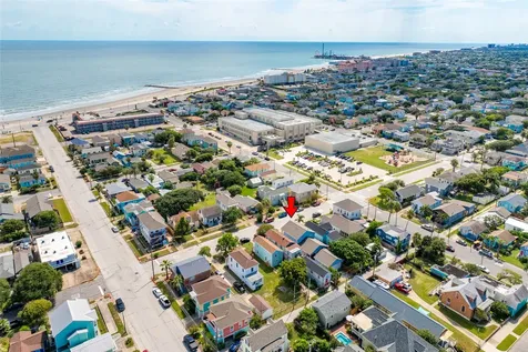 1418 Avenue M 1/2 Galveston TX 77550