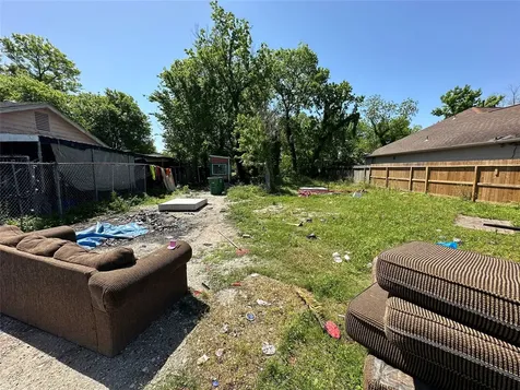 3916 Galesburg Street Houston TX 77051