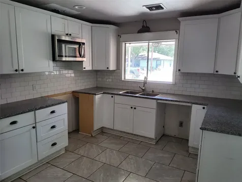 701 Sherrill Street West Orange TX 77630