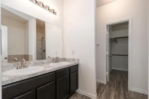 699 Fallow Lane Alvin TX 77511
