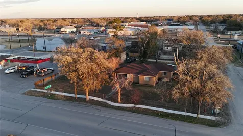 111 W York Street Ganado TX 77962
