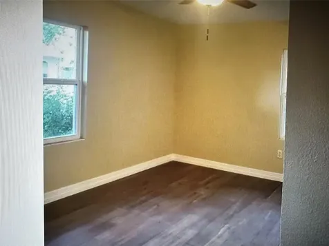 215 Anna Street Tomball TX 77375