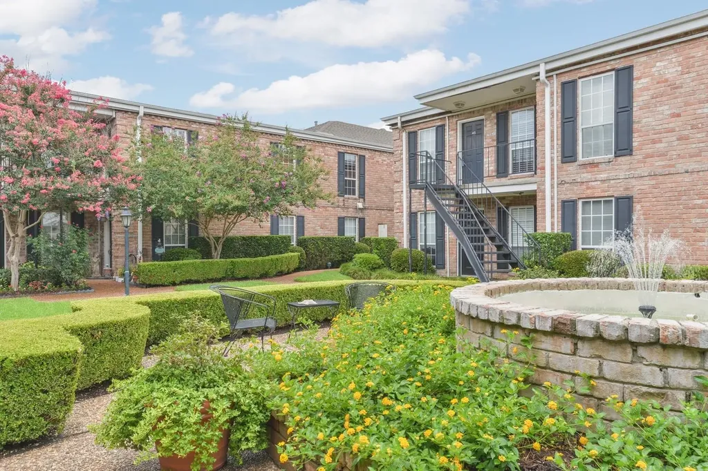 6402 Del Monte Drive 45 Houston TX 77057