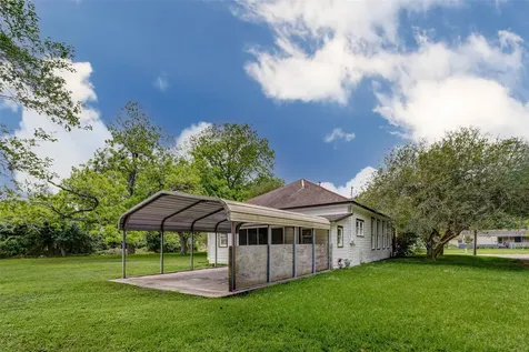 1302 Ross Street La Marque TX 77568