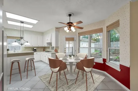 92 S Bonneymead Circle The Woodlands TX 77381