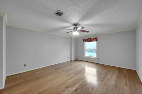 92 S Bonneymead Circle The Woodlands TX 77381